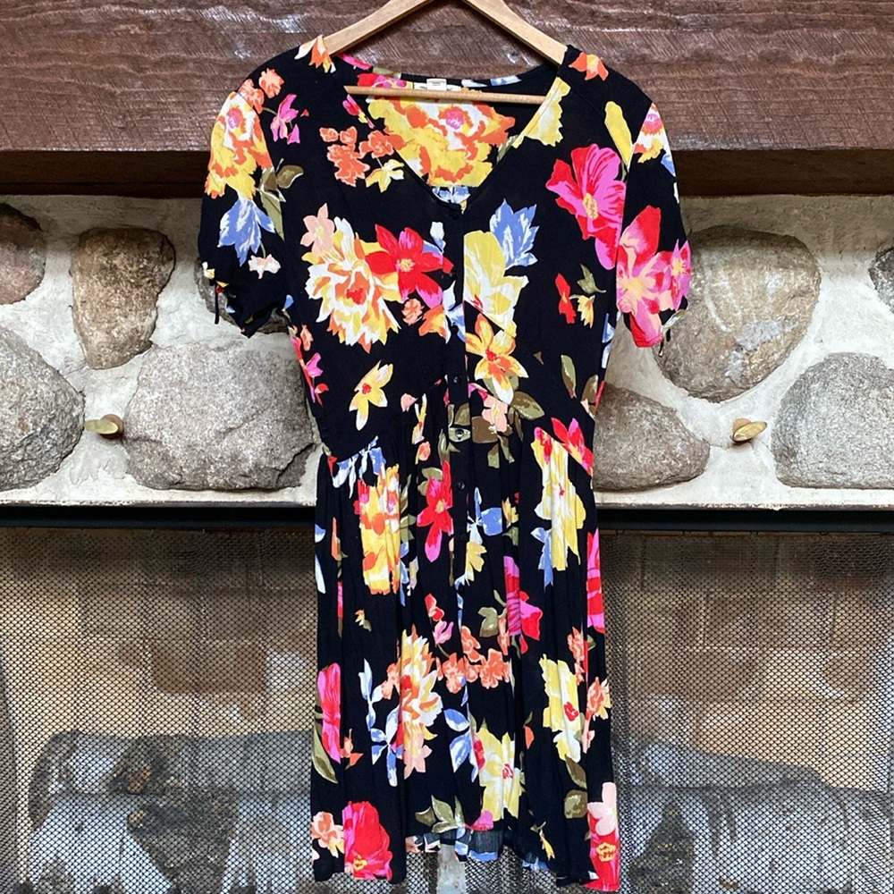 Billabong button down dress